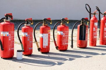 fire-extinguisher-712975_1280